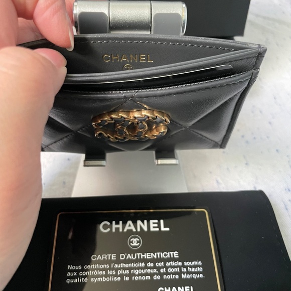 Chanel Dark Gray Chanel 19 Card Holder - Picture 6 of 7